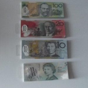 counterfeit 5 Australian dollar bills